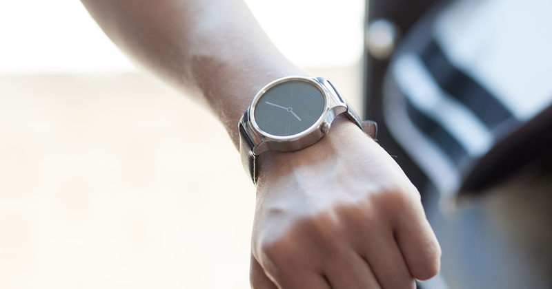 Illustration for article titled The Huawei Watch Is Luxury-Class But a Bit Too Bulky